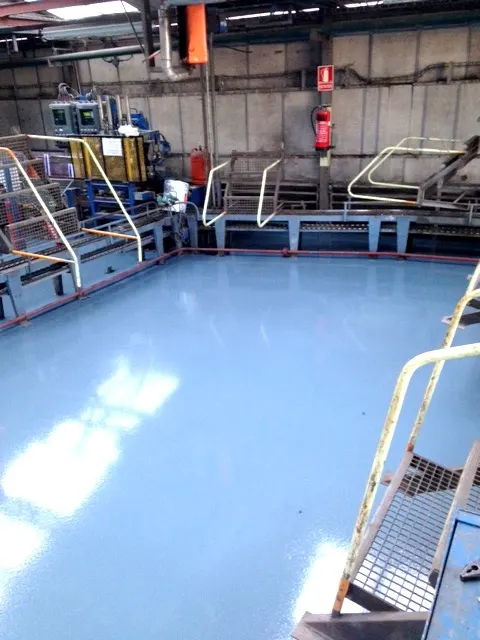 Pavimento conductivo en la factoría Repsol de Santurce (foto 1)